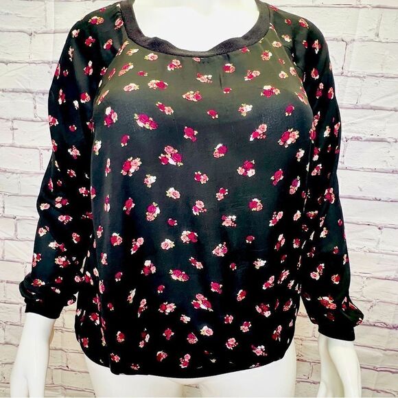 TORRID FLORAL PULLOVER BLOUSE 1X - Picture 1 of 4
